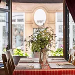 De Russie Hotel 3*