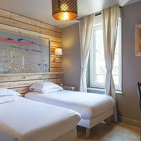 De Russie Hotel 3*